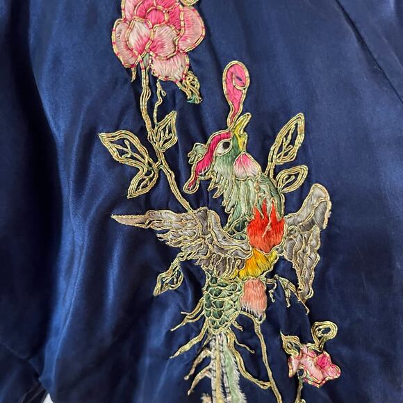 Vtg Chinese Dragon Embroidered 100% Silk Robe Sz S - Picture 8 of 13